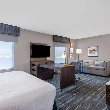 Hampton Inn & Suites Richmond Bagian luar foto
