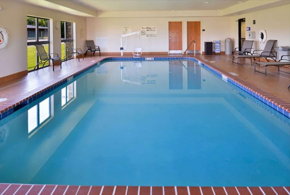 Hampton Inn & Suites Richmond Bagian luar foto