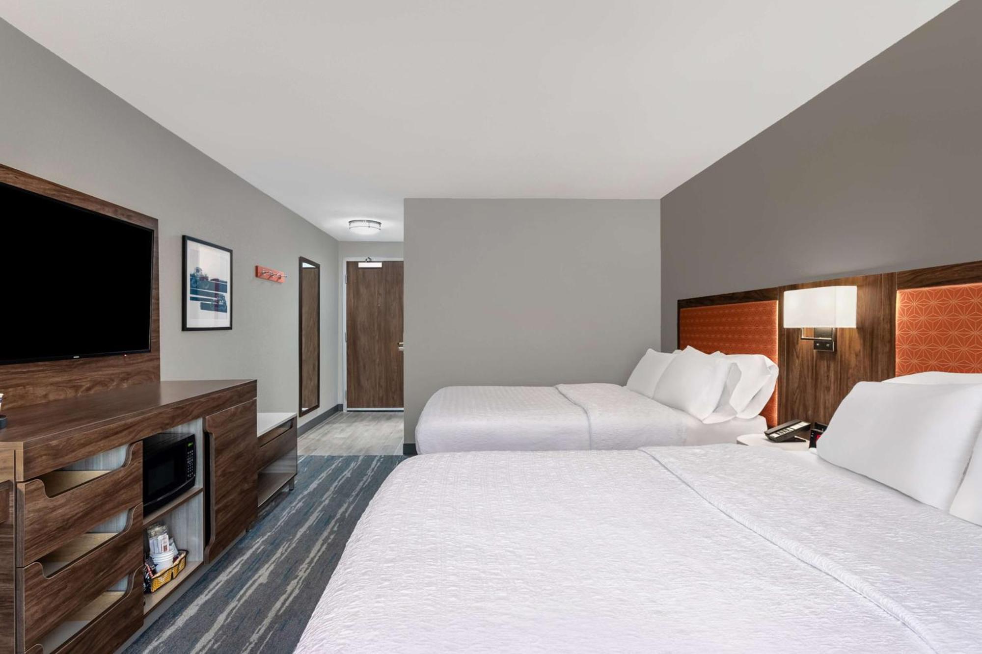 Hampton Inn & Suites Richmond Bagian luar foto