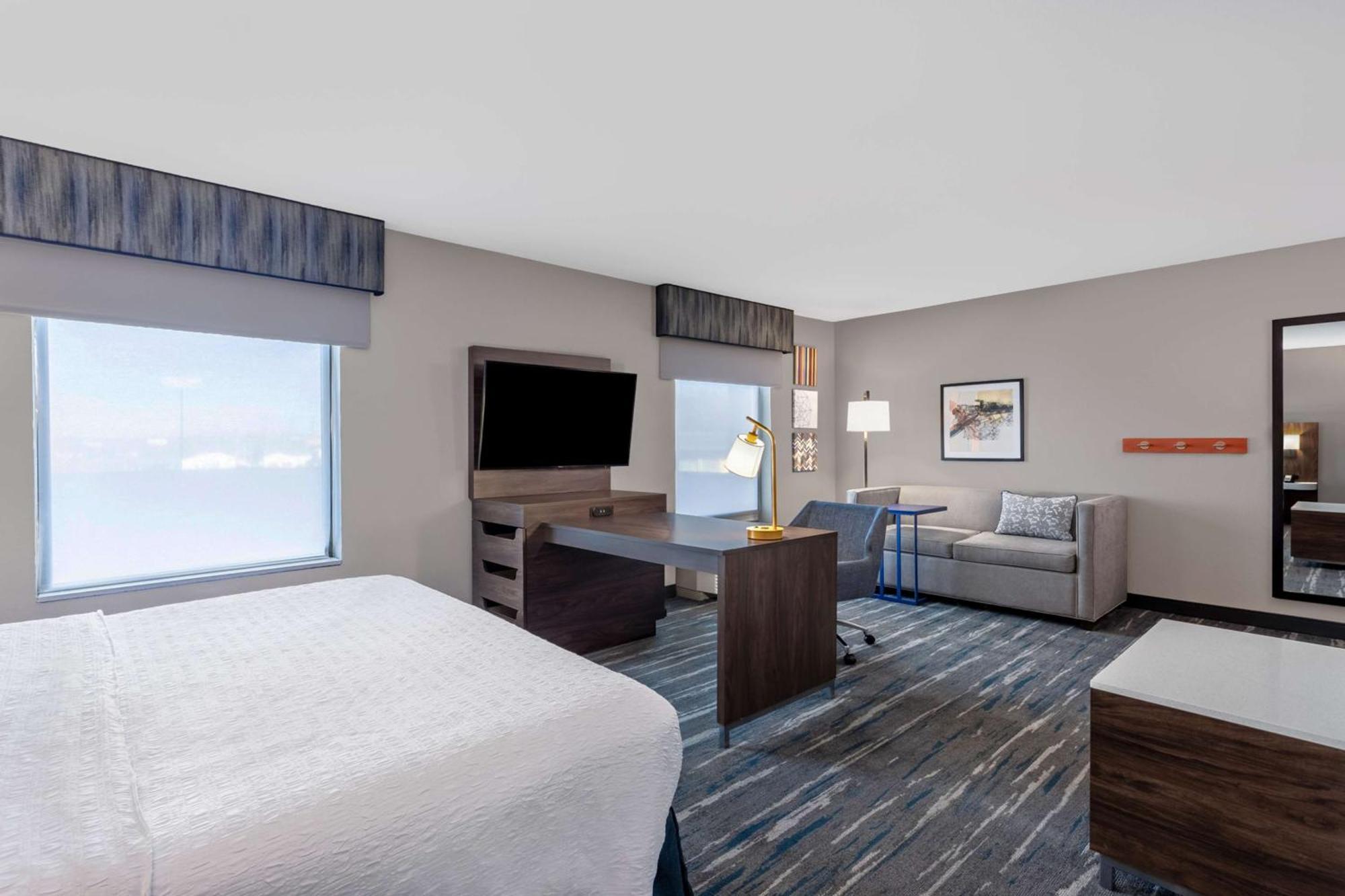 Hampton Inn & Suites Richmond Bagian luar foto