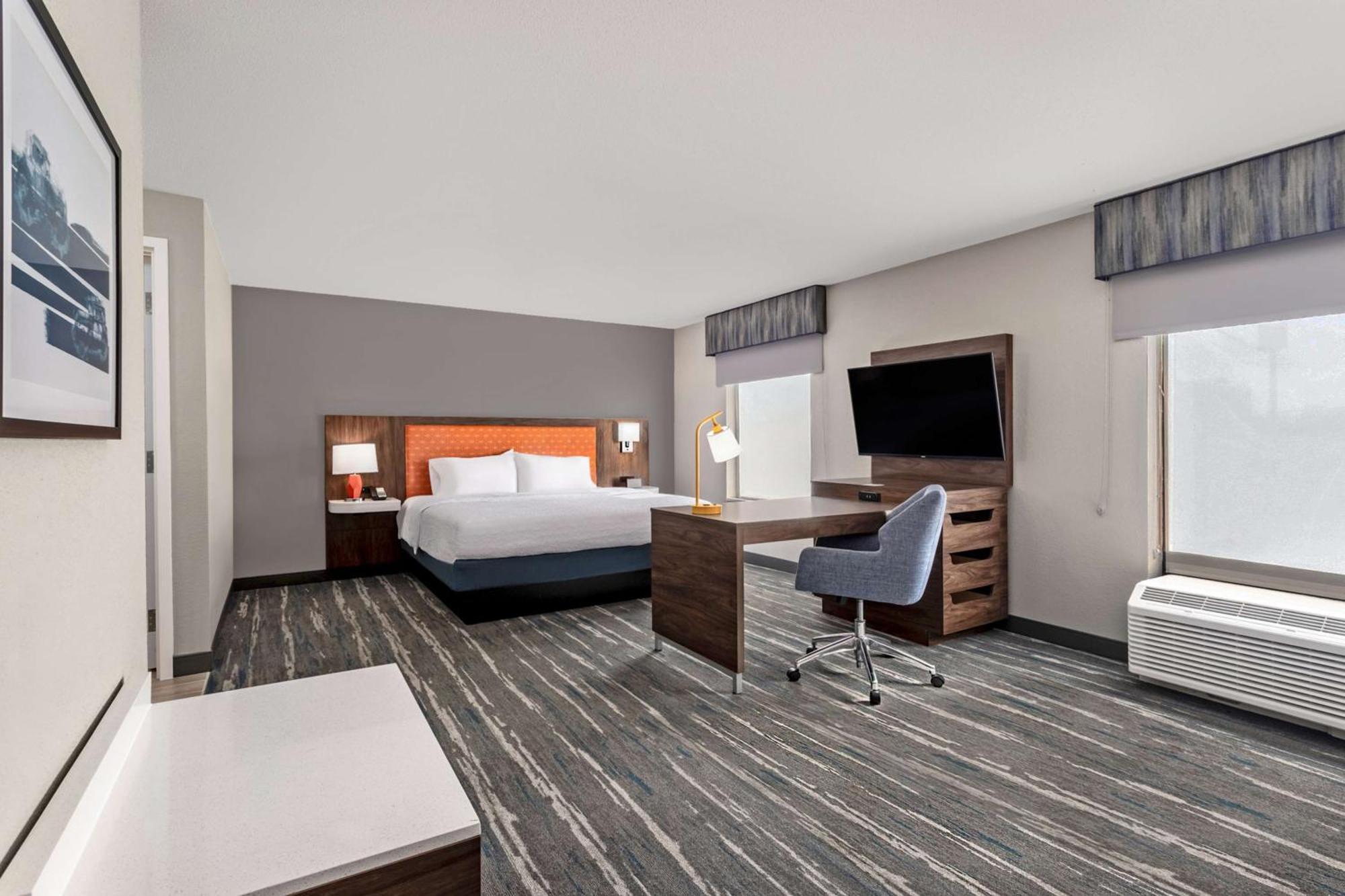 Hampton Inn & Suites Richmond Bagian luar foto