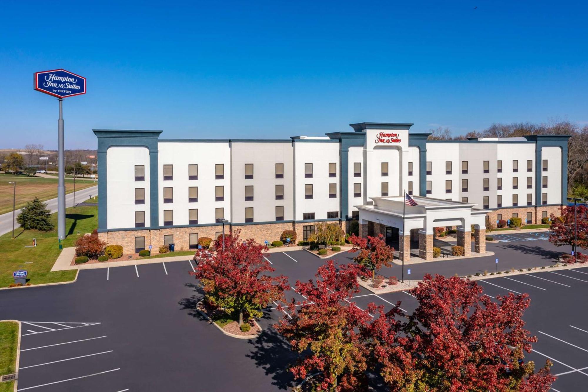 Hampton Inn & Suites Richmond Bagian luar foto