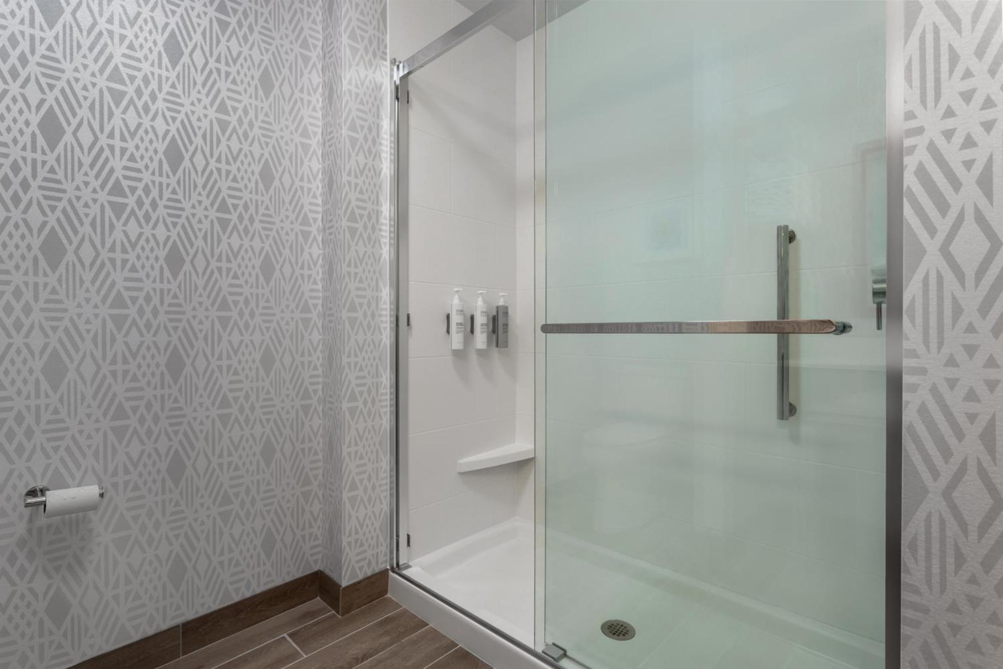 Hampton Inn & Suites Richmond Bagian luar foto