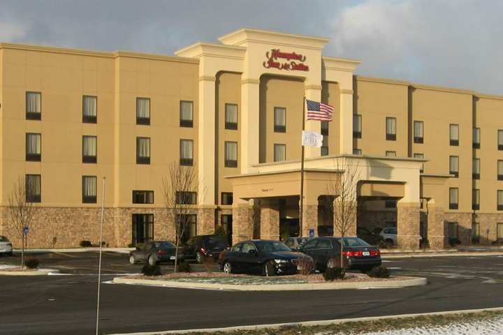 Hampton Inn & Suites Richmond Bagian luar foto